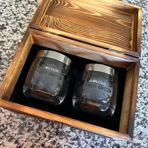 Harley Davidson glassware and box set